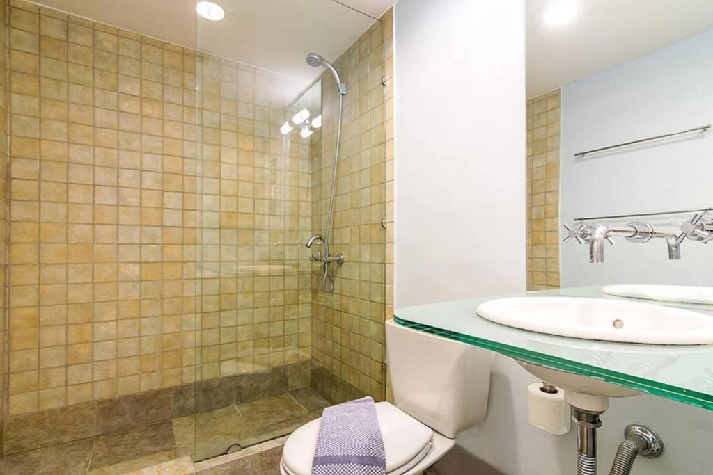 1Bedroom House In The City Center With Great View Aten Exteriör bild